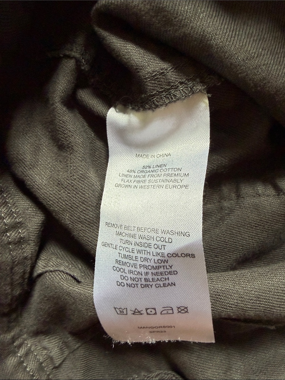 Quince Linen-Blend Cargo Barrel Pants in Gray - Picture 6 of 6
